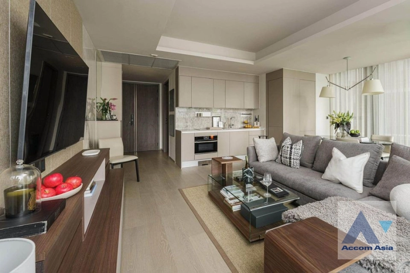  1 Bedroom  Condominium For Rent in Ploenchit, Bangkok  near BTS Ploenchit (AA37225)