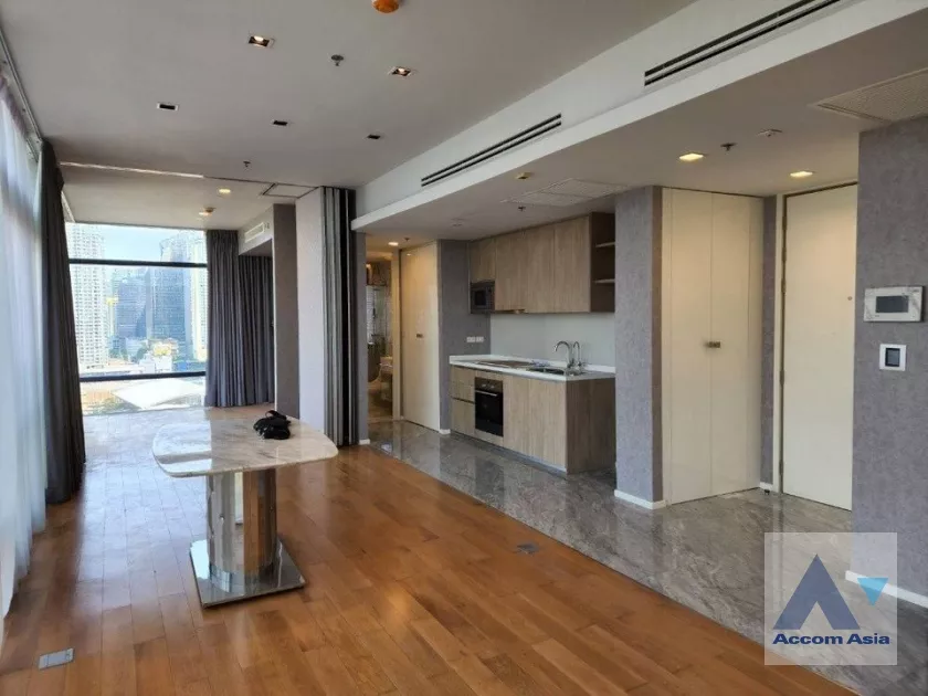  2 Bedrooms  Condominium For Sale in Phaholyothin, Bangkok  near MRT Phetchaburi (AA37228)