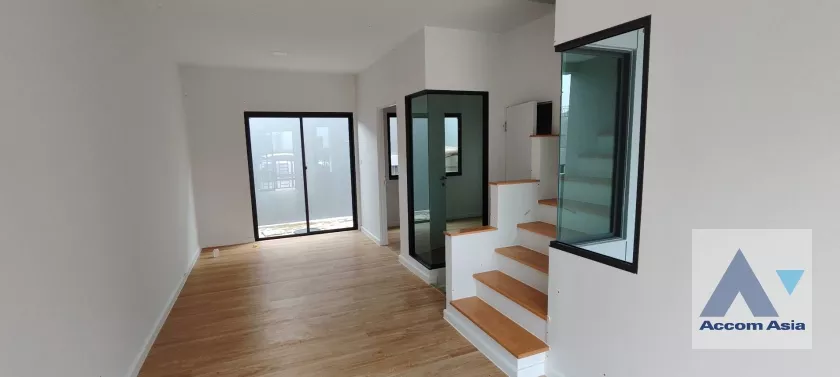  1  2 br Townhouse For Rent in Samutprakan ,Samutprakan  AA37233