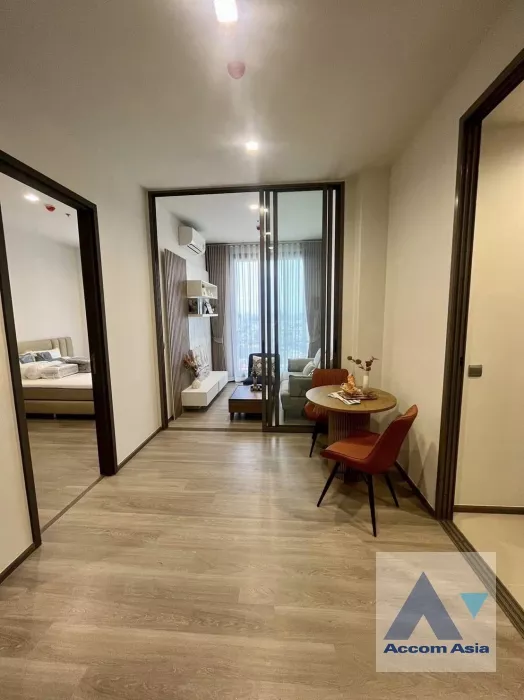 unit 1 Bedroom  Condominium For Rent & Sale in Rama 3, Bangkok  near BTS Saphan Taksin (AA37238)