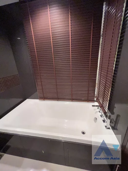 9  1 br Condominium For Sale in Sathorn ,Bangkok BTS Saphan Taksin at RHYTHM Sathorn “The Slow Collection” AA37241