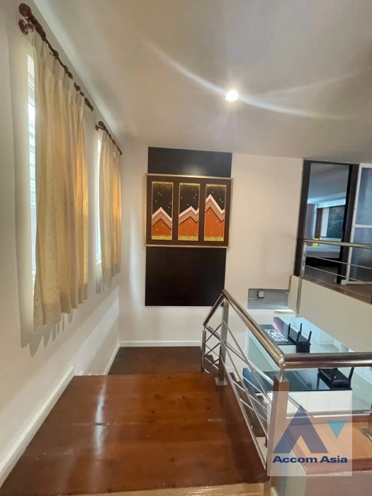 7  3 br House For Rent in Lat Phrao ,Bangkok  AA37247