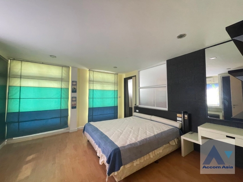 14  3 br House For Rent in Lat Phrao ,Bangkok  AA37247