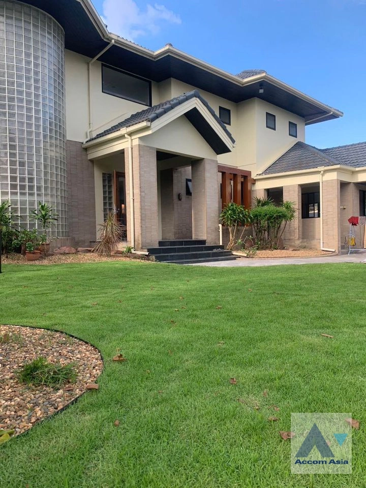  2  4 br House For Rent in Ratchadaphisek ,Bangkok  AA37250