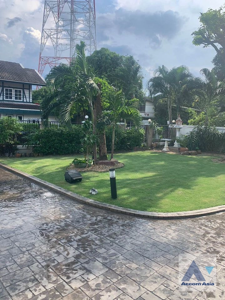 6  4 br House For Rent in Ratchadaphisek ,Bangkok  AA37250