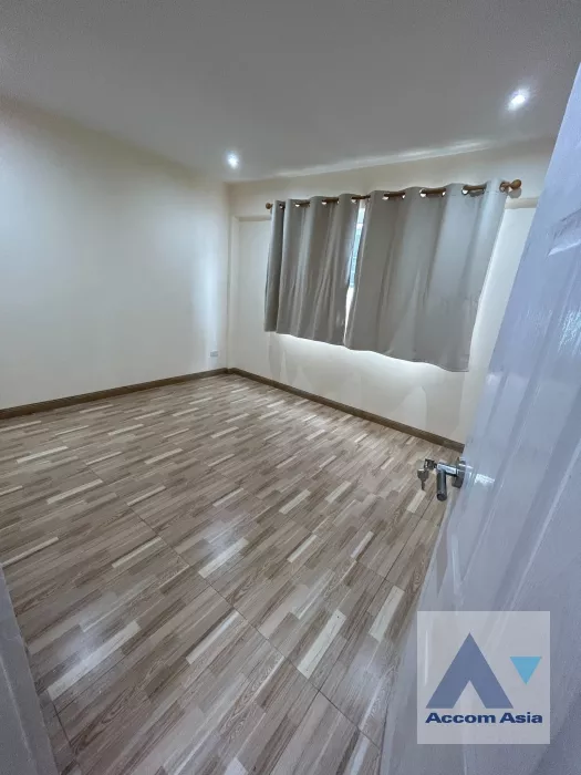 18  3 br Townhouse for rent and sale in sukhumvit ,Bangkok BTS Punnawithi AA37254