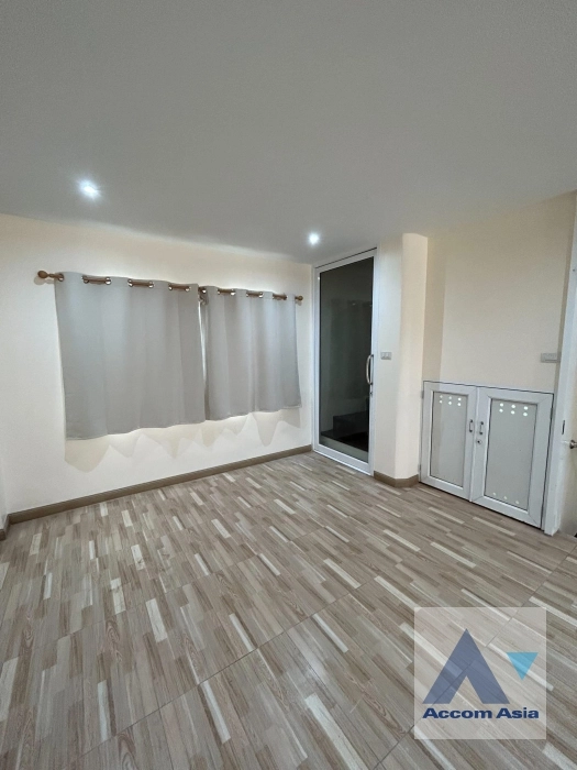 21  3 br Townhouse for rent and sale in Bang Na ,Bangkok BTS Punnawithi AA37254