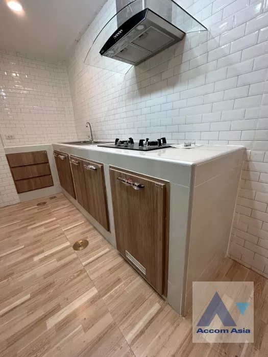 6  3 br Townhouse for rent and sale in sukhumvit ,Bangkok BTS Punnawithi AA37254