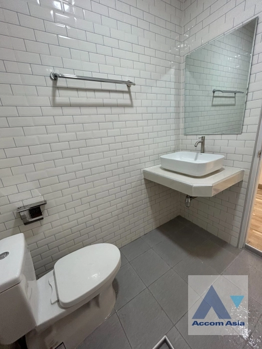 22  3 br Townhouse for rent and sale in Bang Na ,Bangkok BTS Punnawithi AA37254