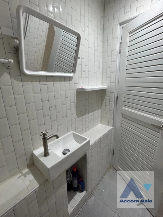 26  3 br Townhouse for rent and sale in Bang Na ,Bangkok BTS Punnawithi AA37254