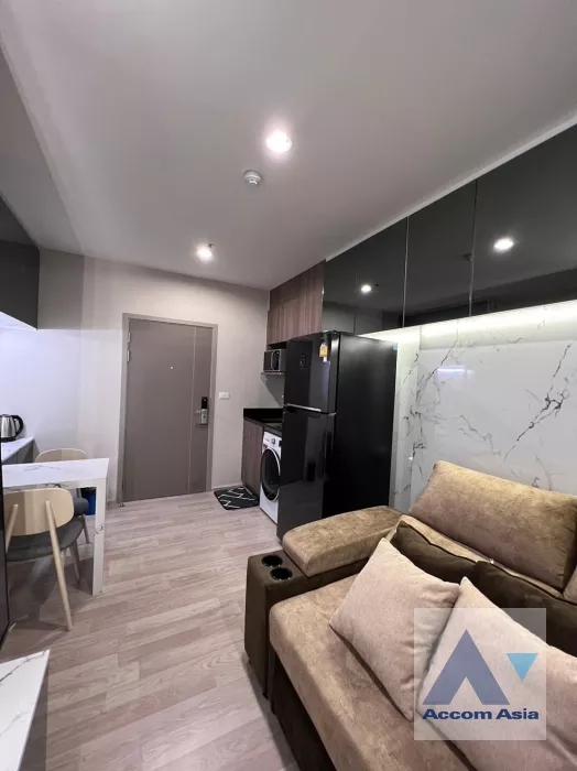  1 Bedroom  Condominium For Sale in Bangna, Bangkok  near BTS Bang Na (AA37271)