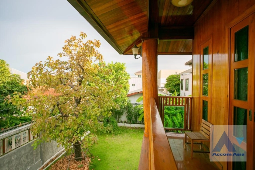 31  3 br House for rent and sale in Ratchadaphisek ,Bangkok MRT Sutthisan AA37285