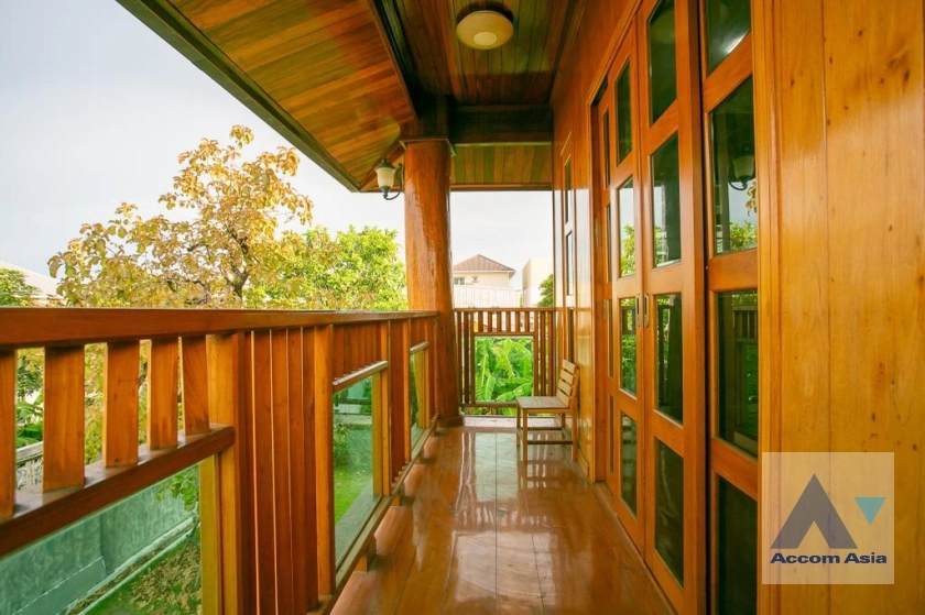 29  3 br House for rent and sale in Ratchadaphisek ,Bangkok MRT Sutthisan AA37285