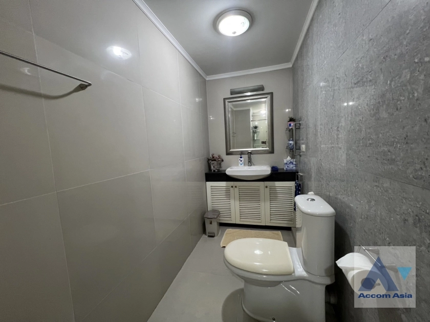 8  3 br Condominium For Sale in Sukhumvit ,Bangkok BTS Phrom Phong at Turnberry AA37289