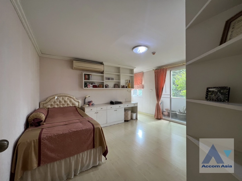 5  3 br Condominium For Sale in Sukhumvit ,Bangkok BTS Phrom Phong at Turnberry AA37289