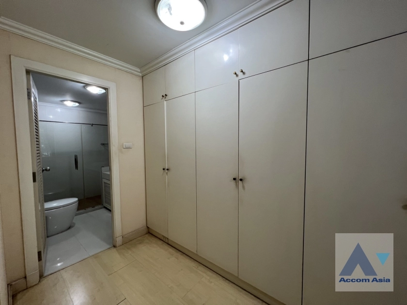 6  3 br Condominium For Sale in Sukhumvit ,Bangkok BTS Phrom Phong at Turnberry AA37289