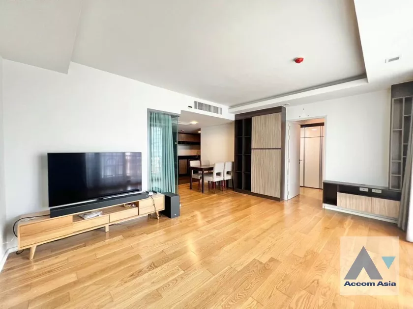 unit 2 Bedrooms  Condominium For Sale in Sukhumvit, Bangkok  near BTS Ploenchit (AA37313)