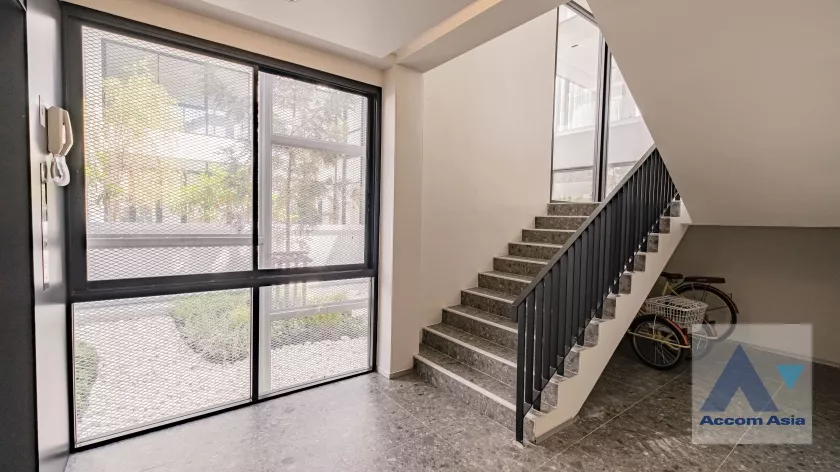 9  House For Rent in Sukhumvit ,Bangkok  AA37323