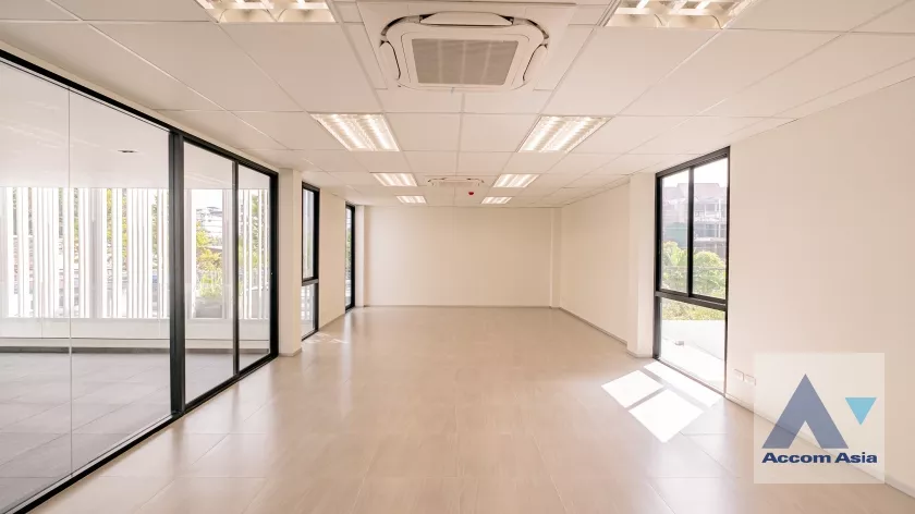 12  House For Rent in Sukhumvit ,Bangkok  AA37323