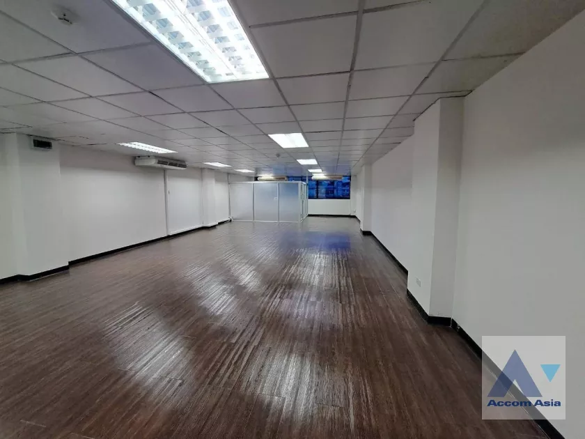 unitOffice |  Office space For Rent in Sathorn, Bangkok  near BTS Saint Louis (AA37330)