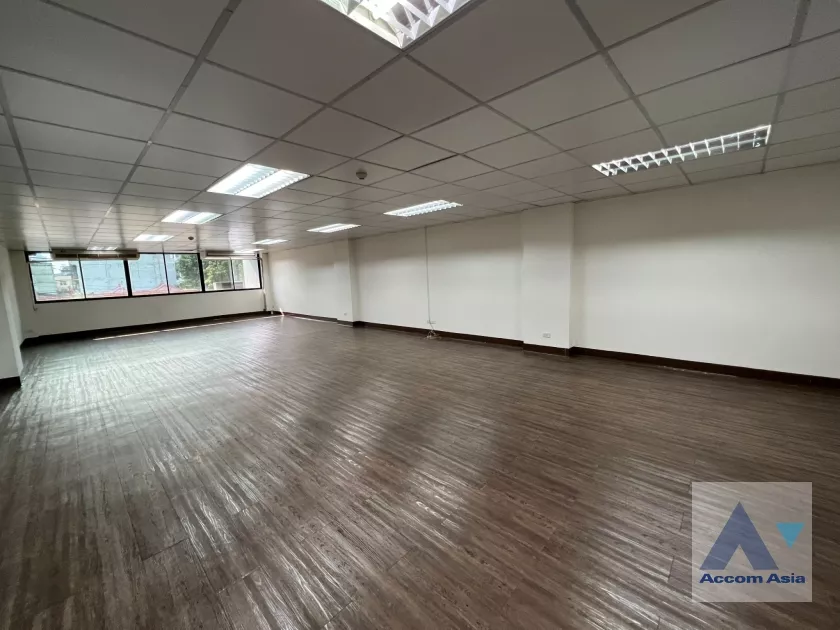 unitOffice |  Office space For Rent in Sathorn, Bangkok  near BTS Saint Louis (AA37332)