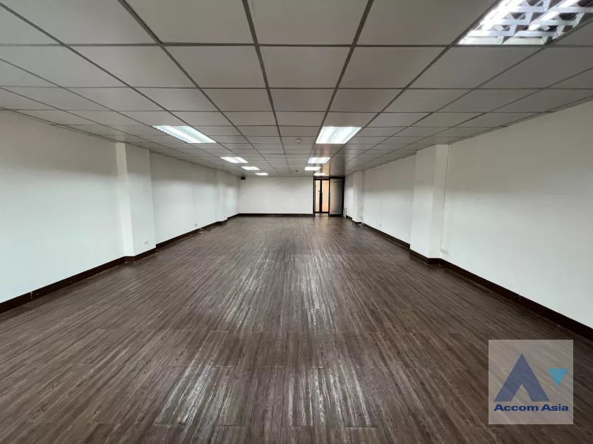 unitOffice |  Office space For Rent in Sathorn, Bangkok  near BTS Saint Louis (AA37332)