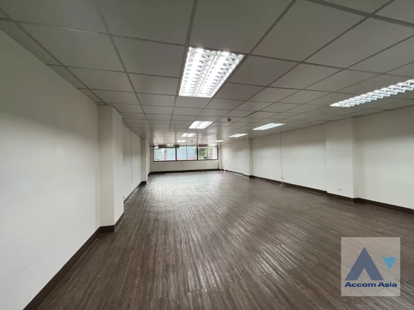 unitOffice |  Office space For Rent in Sathorn, Bangkok  near BTS Saint Louis (AA37332)