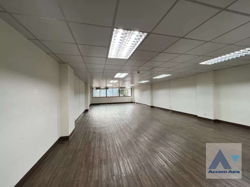  2  Office Space For Rent in Sathorn ,Bangkok BTS Saint Louis at IYARA Tower AA37332