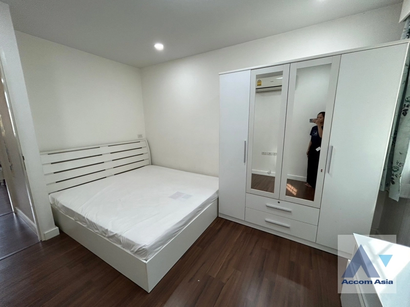 11  3 br Townhouse for rent and sale in Sukhumvit ,Bangkok BTS On Nut at Garden Square Sukhumvit 77 AA37335