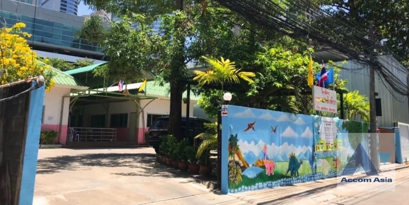  2  House For Rent in Sathorn ,Bangkok BTS Chong Nonsi AA37336