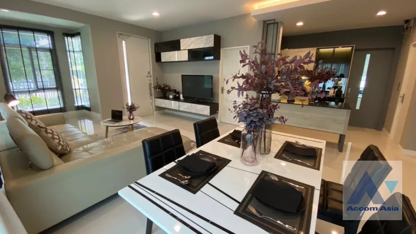 6  4 br House For Rent in Samutprakan ,Samutprakan  at Mantana Bangna Km.7 AA37339