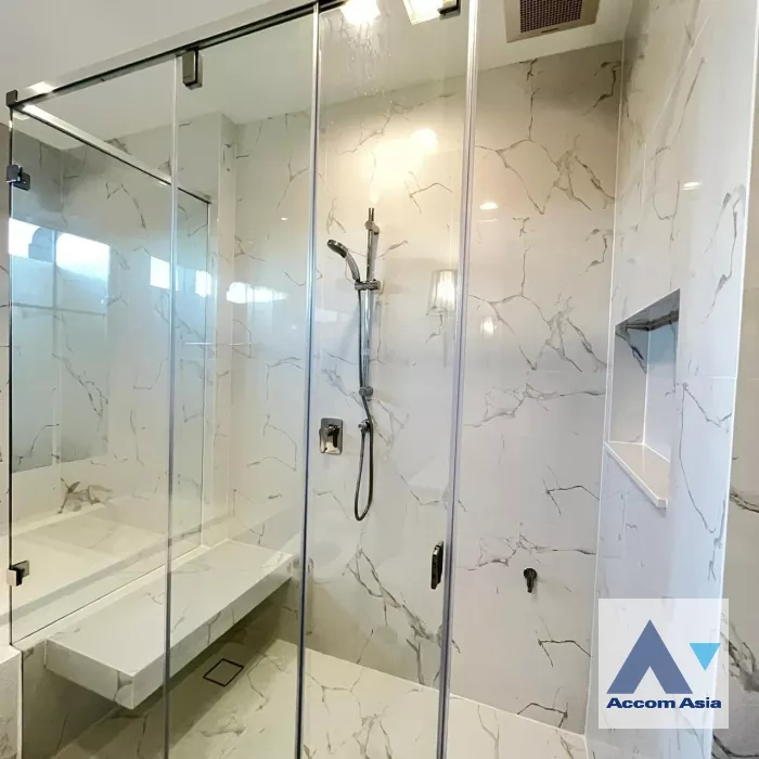 19  4 br House for rent and sale in Phaholyothin ,Bangkok  at Nantawan Ramintra-Paholyothin 50 AA37340