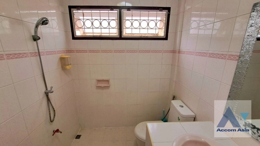 18  4 br Townhouse For Rent in Sukhumvit ,Bangkok BTS Phra khanong AA37344