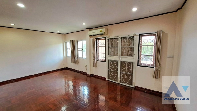 4  4 br Townhouse For Rent in Sukhumvit ,Bangkok BTS Phra khanong AA37344