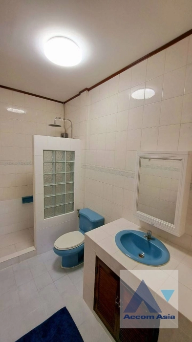 19  4 br Townhouse For Rent in Sukhumvit ,Bangkok BTS Phra khanong AA37344