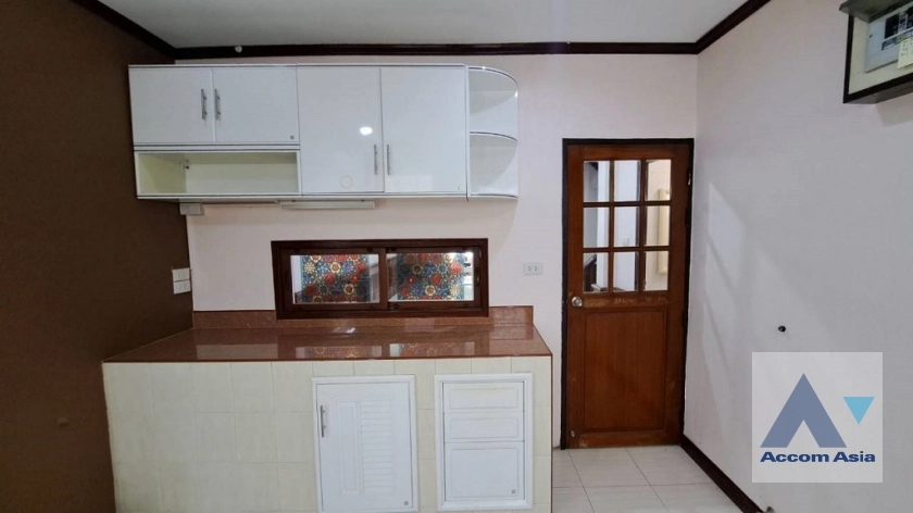 14  4 br Townhouse For Rent in Sukhumvit ,Bangkok BTS Phra khanong AA37344