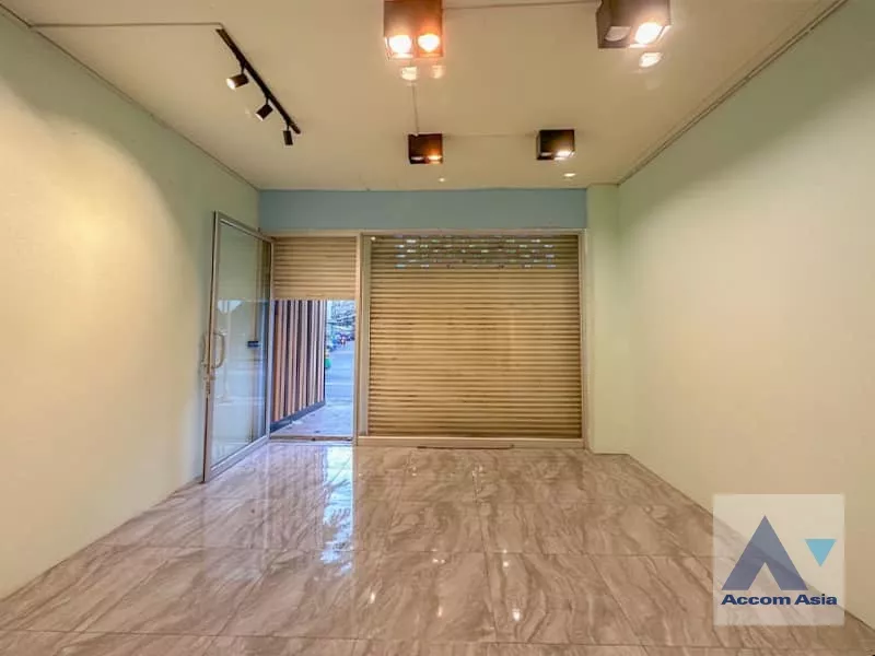  House For Rent in Charoenkrung, Bangkok  (AA37349)