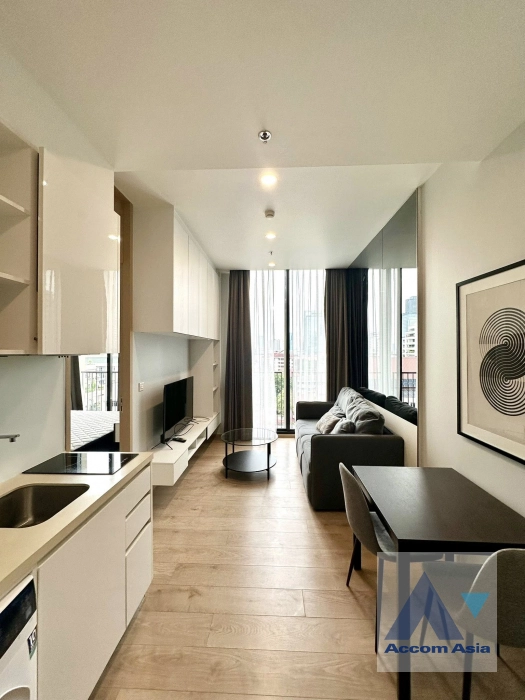 unit 1 Bedroom  Condominium For Rent in Sukhumvit, Bangkok  near BTS Asok - MRT Sukhumvit (AA37352)