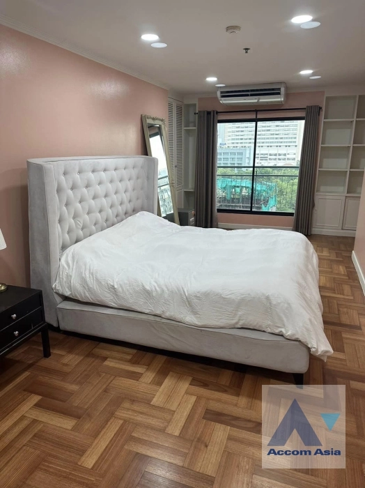 10  2 br Condominium For Sale in Sukhumvit ,Bangkok BTS Nana at Liberty Park 2 AA37354