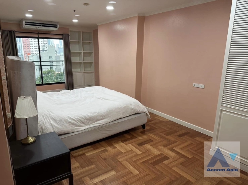 12  2 br Condominium For Sale in Sukhumvit ,Bangkok BTS Nana at Liberty Park 2 AA37354