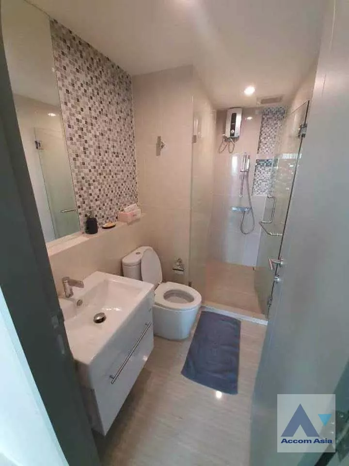 9  2 br Condominium for rent and sale in Ratchadaphisek ,Bangkok MRT Huai Khwang at Life Ratchadapisek AA37356