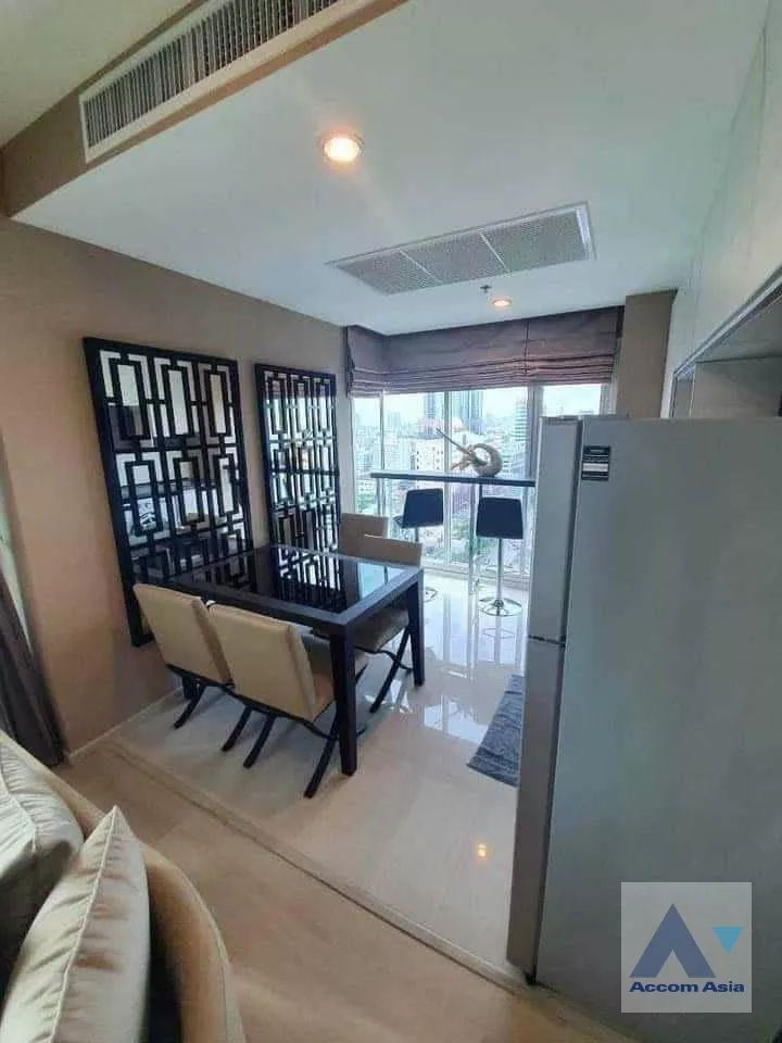 4  2 br Condominium for rent and sale in Ratchadapisek ,Bangkok MRT Huai Khwang at Life Ratchadapisek AA37356