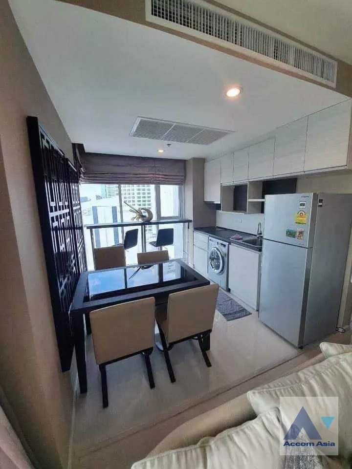5  2 br Condominium for rent and sale in Ratchadaphisek ,Bangkok MRT Huai Khwang at Life Ratchadapisek AA37356