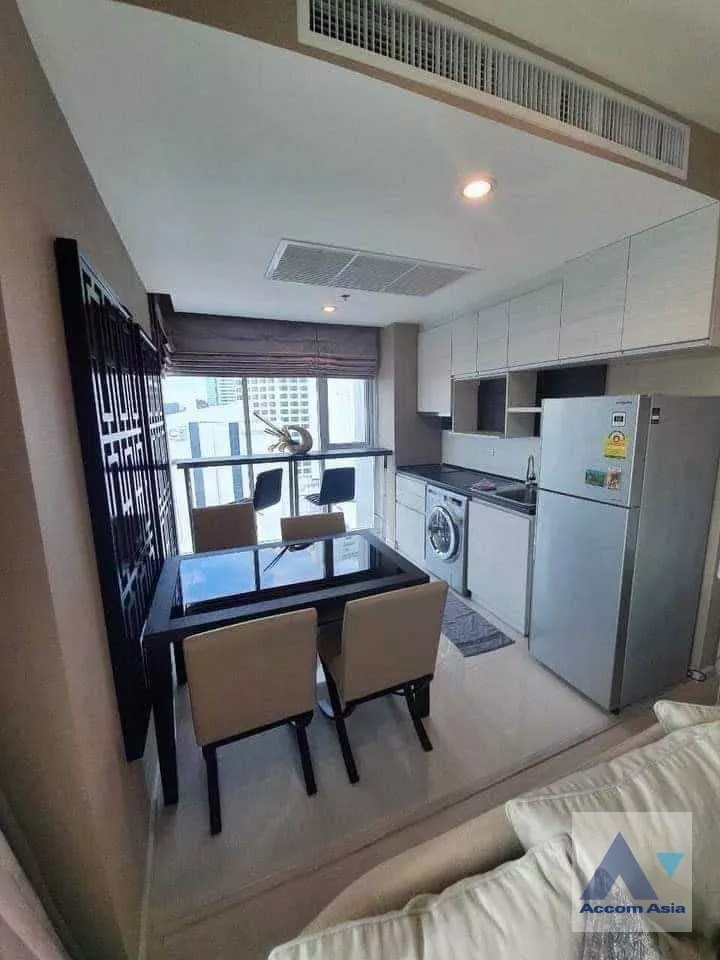 5  2 br Condominium for rent and sale in Ratchadapisek ,Bangkok MRT Huai Khwang at Life Ratchadapisek AA37356