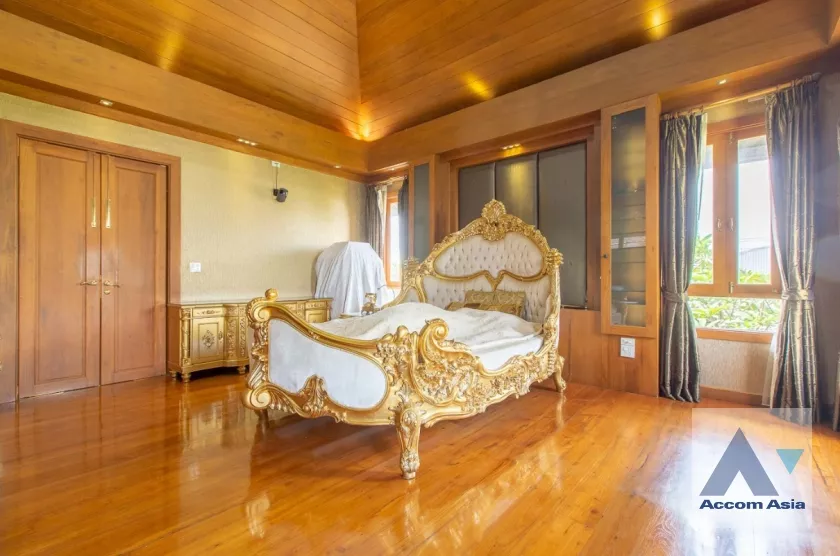 25  5 br House For Sale in Lat Phrao ,Bangkok  AA37360