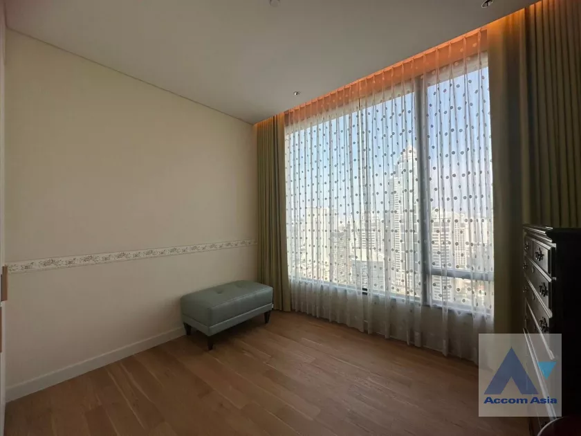 11  3 br Condominium for rent and sale in Ploenchit ,Bangkok BTS Chitlom at Sindhorn Residence AA37363