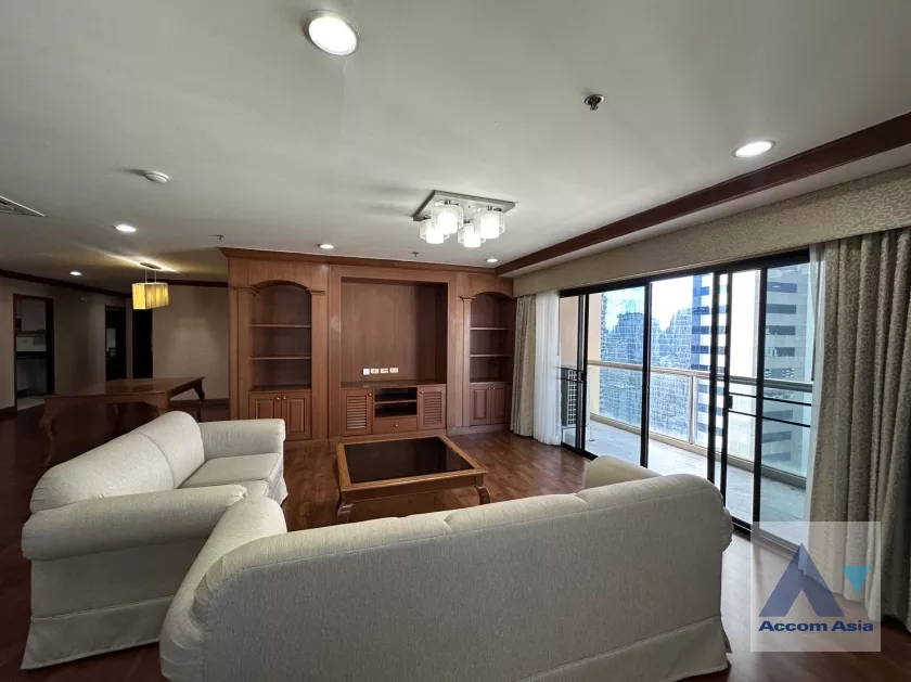 5  3 br Apartment For Rent in Sukhumvit ,Bangkok BTS Asok - MRT Sukhumvit at Comfortable for Living AA37371