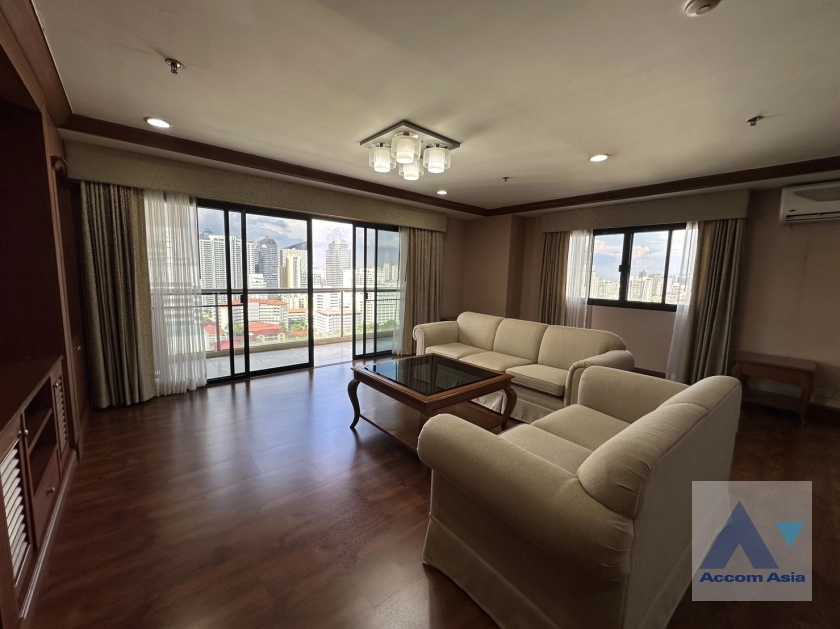  Perfect Apartment for Big Family, Prime Location Near Main Street Apartment  3 Bedroom for Rent MRT Sukhumvit in Sukhumvit Bangkok