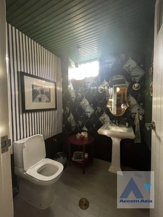 24  1 br House For Sale in Sathorn ,Bangkok  AA37378