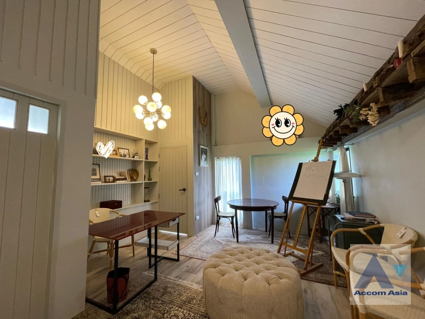 22  1 br House For Sale in Sathorn ,Bangkok  AA37378